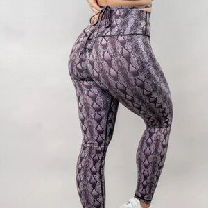 Til You Collapse Effortless Scrunch Leggings Purple Python Medium snake